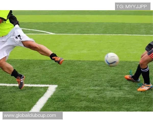 列夫雅辛与贝利的传奇对决足球史上的巅峰之战 列夫雅辛与贝利的传奇对决足球史上的巅峰之战