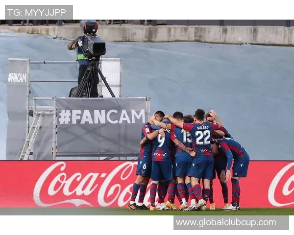 奥萨苏尔主场迎战巴伦西亚双方争夺西甲宝贵积分之战